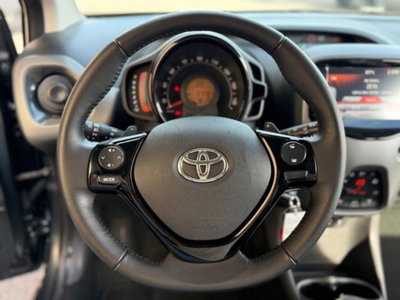 Toyota Aygo Connect 1.0 VVT-i 72 CV 5 porte x-play MMT (12)