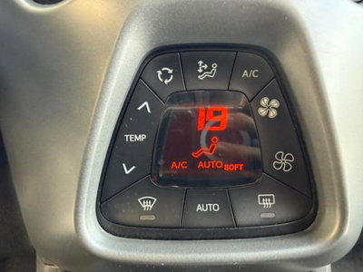 Toyota Aygo Connect 1.0 VVT-i 72 CV 5 porte x-play MMT (14)