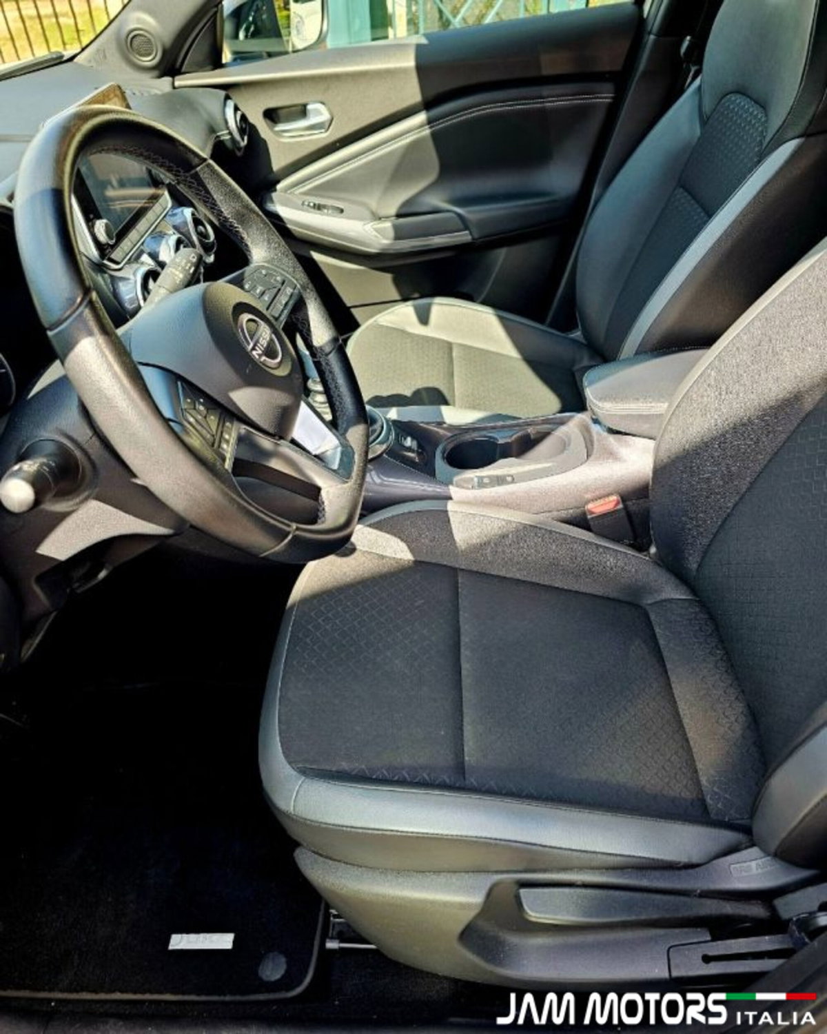 Nissan Juke 1.0 dig-t N-Connecta 114cv (14)