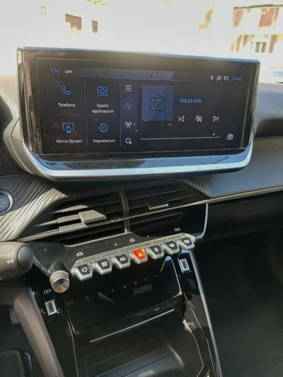 Peugeot 2008 PureTech 100 S&S Allure (13)