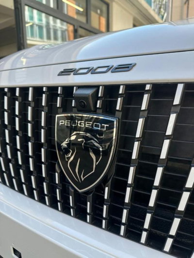 Peugeot 2008 PureTech 100 S&S Allure (19)