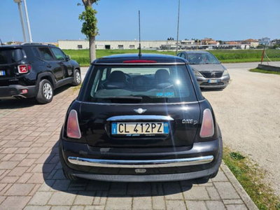 MINI Mini 1.4 tdi One D (4)