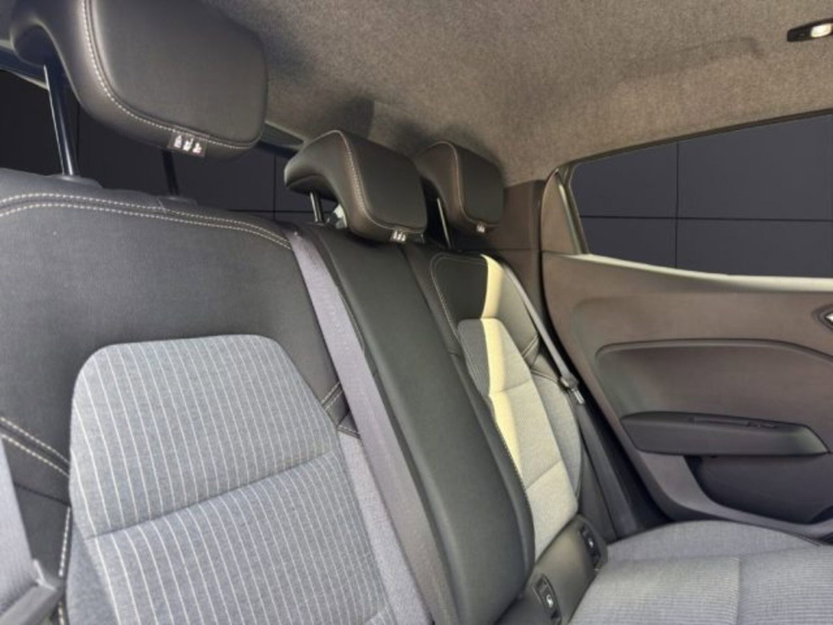 Renault Clio 1.0 tce Techno Gpl 100cv (19)