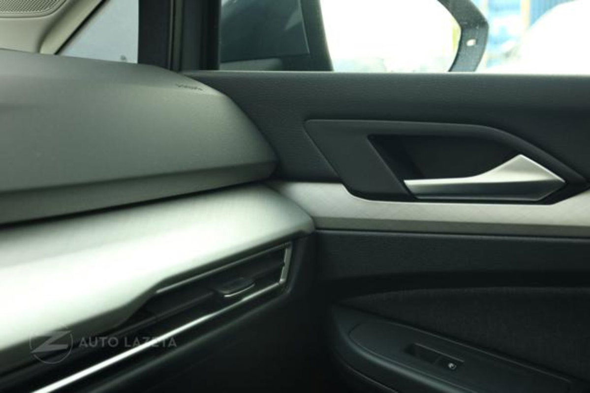 Volkswagen Golf Variant 1.0 eTSI EVO DSG Life (10)