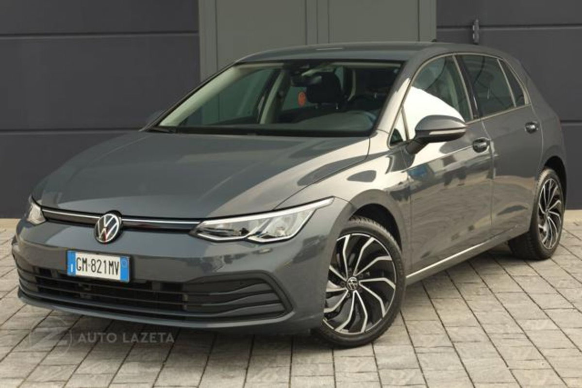 Volkswagen Golf Variant 1.0 eTSI EVO DSG Life (2)