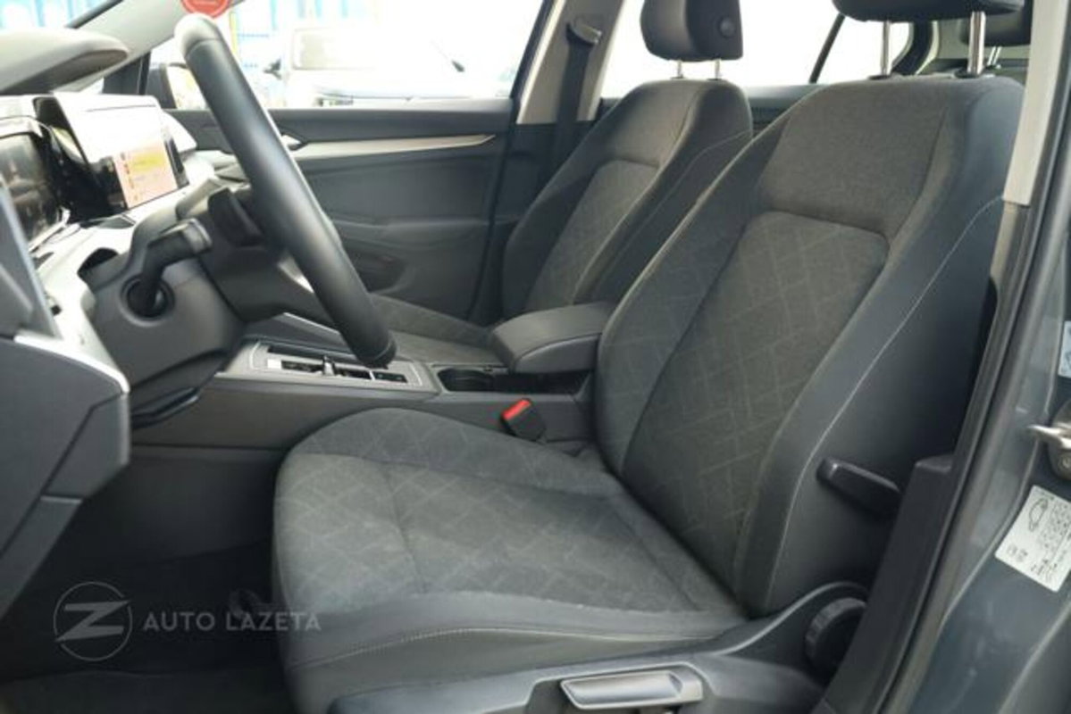 Volkswagen Golf Variant 1.0 eTSI EVO DSG Life (6)