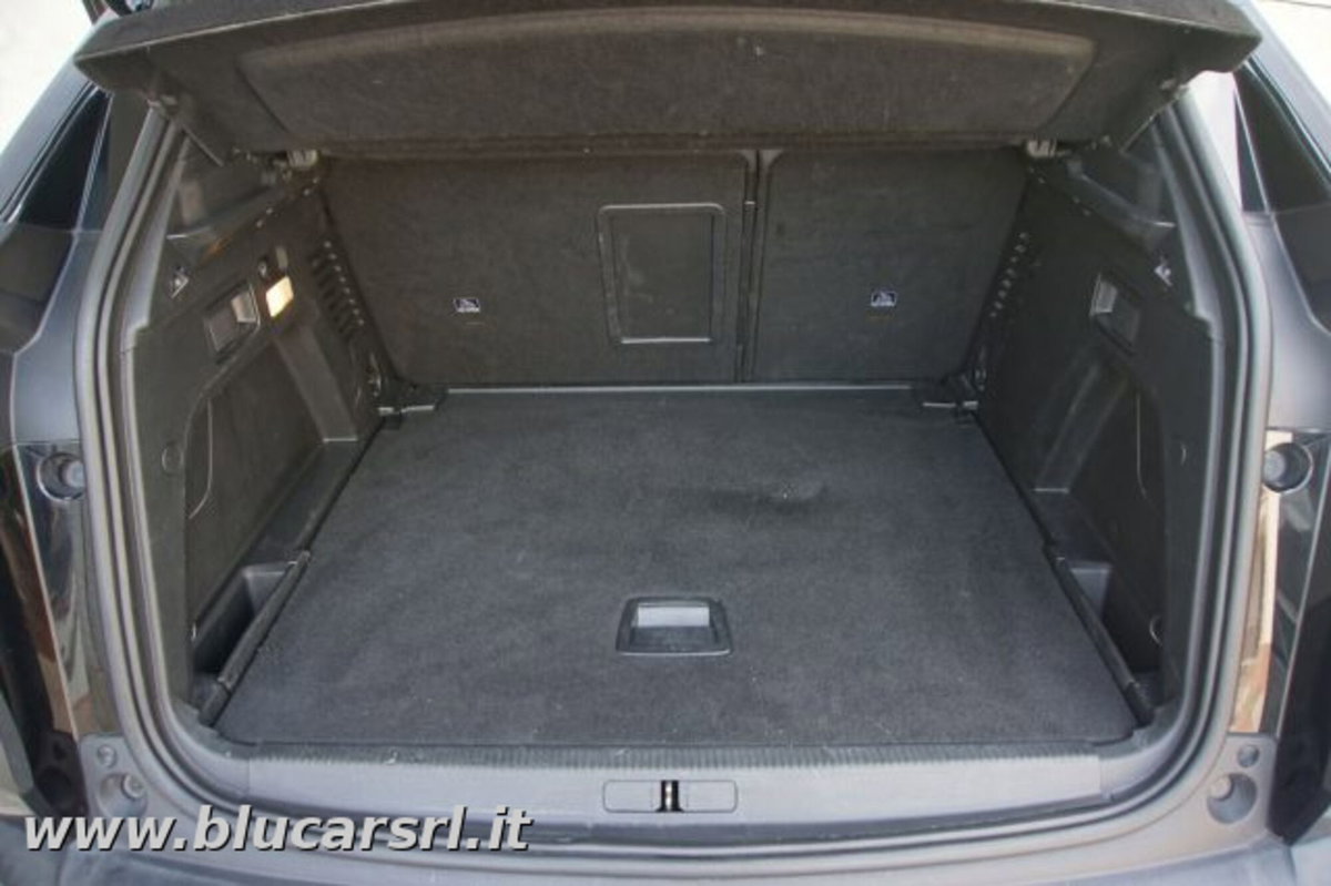 Peugeot 3008 BlueHDi 130 S&S EAT8 Allure Pack (13)