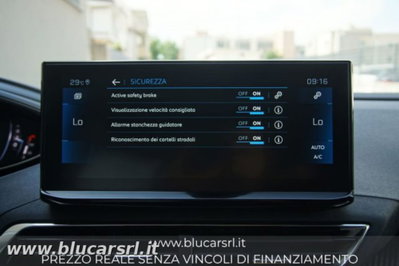 Peugeot 3008 BlueHDi 130 S&S EAT8 Allure Pack (18)
