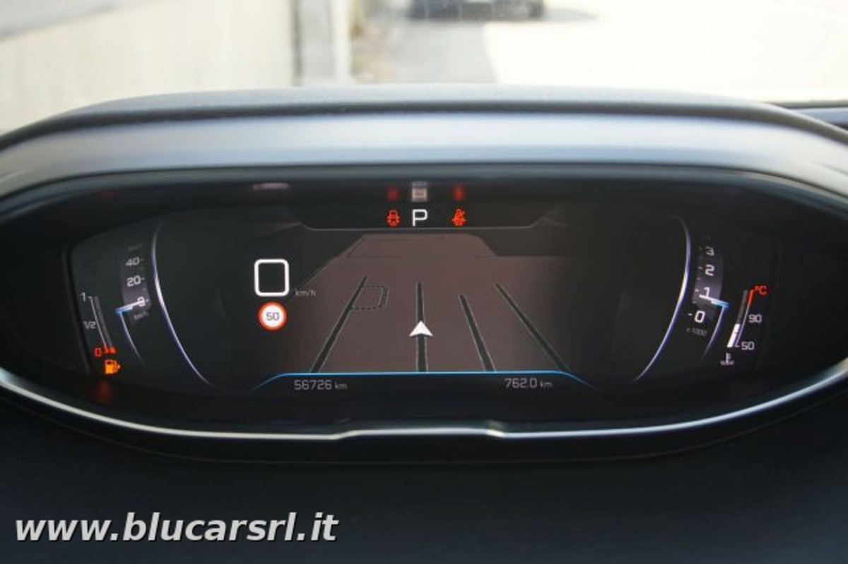 Peugeot 3008 BlueHDi 130 S&S EAT8 Allure Pack (20)