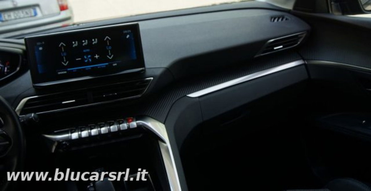 Peugeot 3008 BlueHDi 130 S&S EAT8 Allure Pack (9)