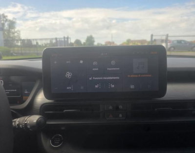 Jeep Avenger 1.2 turbo Altitude fwd 100cv (12)
