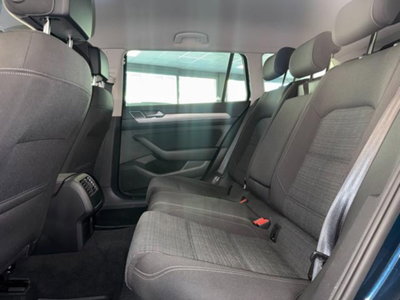 Volkswagen Passat Variant 1.6 TDI SCR DSG Business BMT (13)