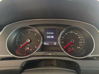 Volkswagen Passat Variant 1.6 TDI SCR DSG Business BMT (18)