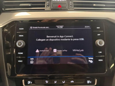 Volkswagen Passat Variant 1.6 TDI SCR DSG Business BMT (20)