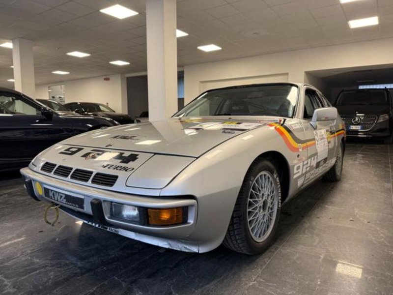 Porsche 944 Coupé Turbo cat