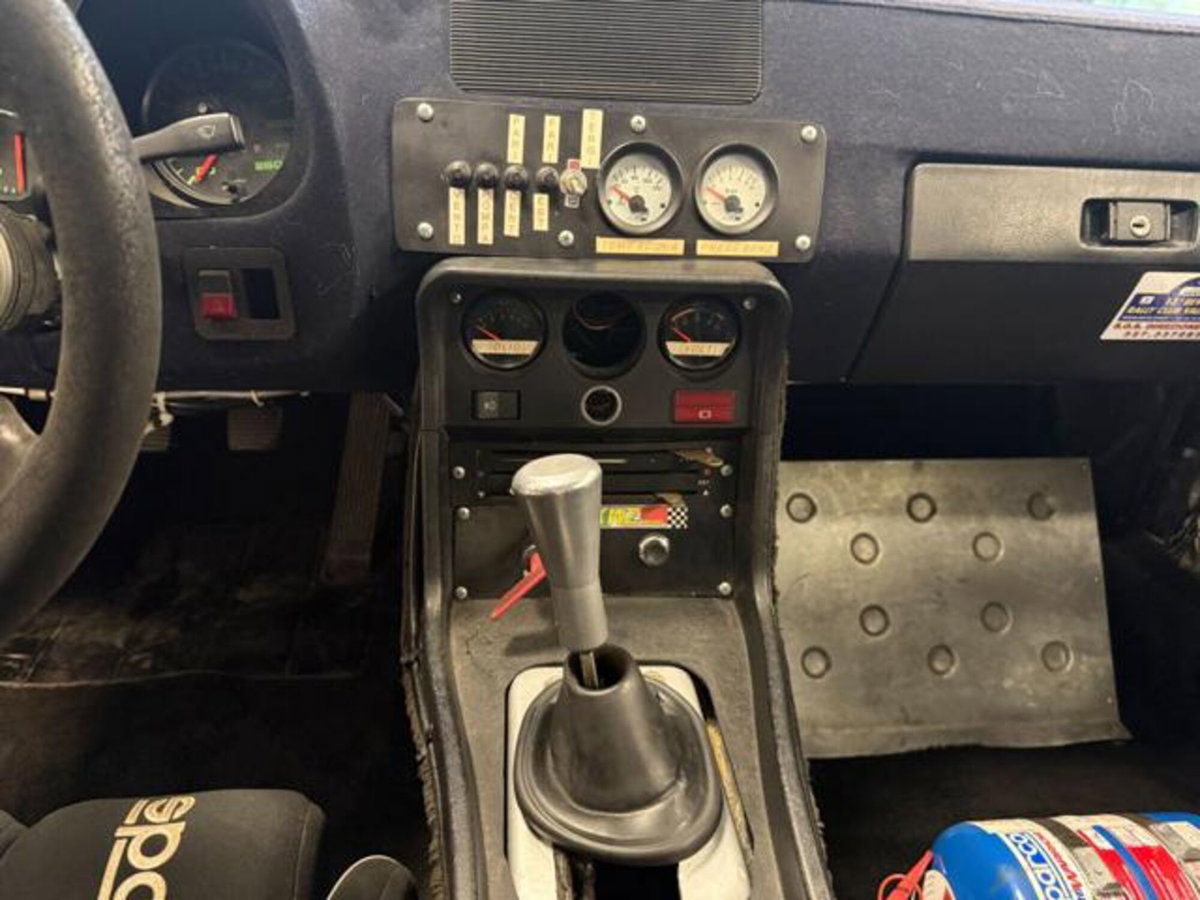 Porsche 944 Coupé Turbo cat (13)
