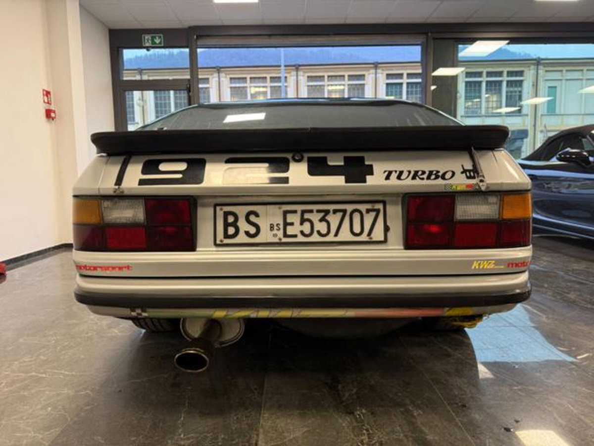 Porsche 944 Coupé Turbo cat (5)