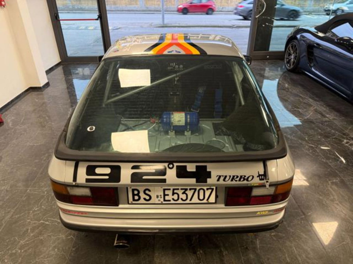 Porsche 944 Coupé Turbo cat (6)
