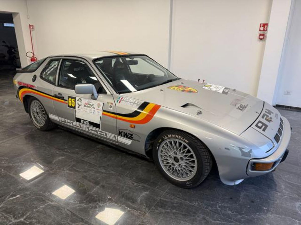 Porsche 944 Coupé Turbo cat (8)