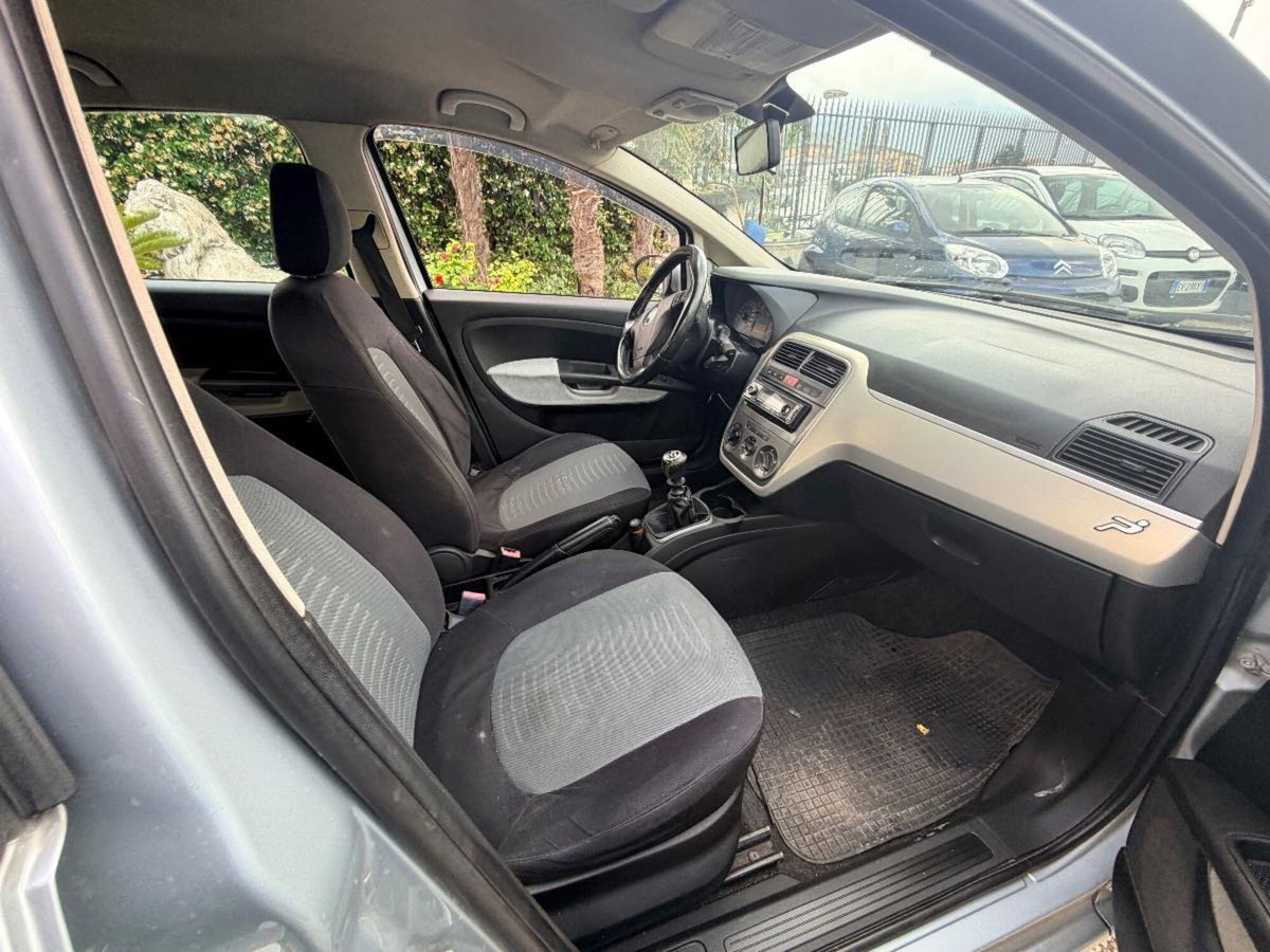 Fiat Grande Punto 1.3 MJT 90 CV 5 porte Dynamic (2)