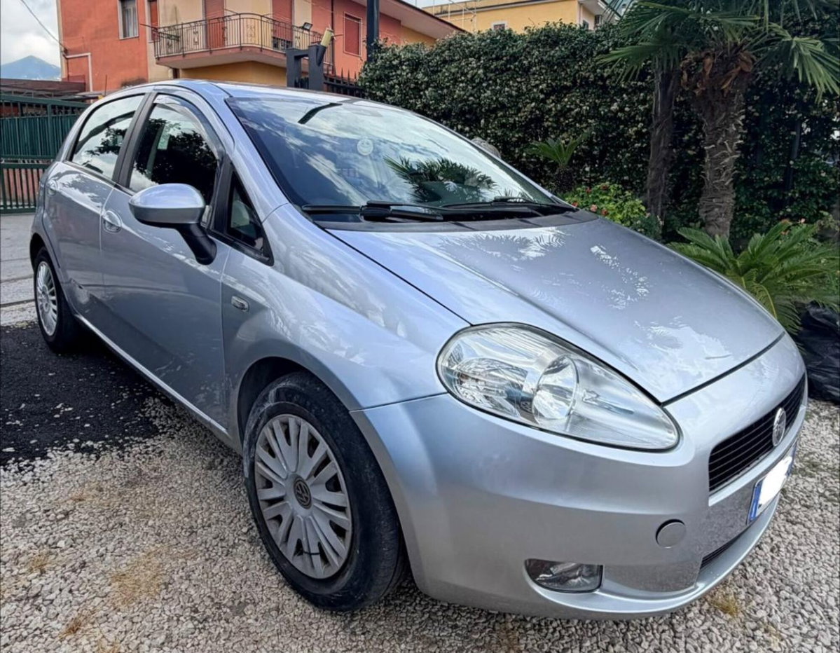 Fiat Grande Punto 1.3 MJT 90 CV 5 porte Dynamic (5)