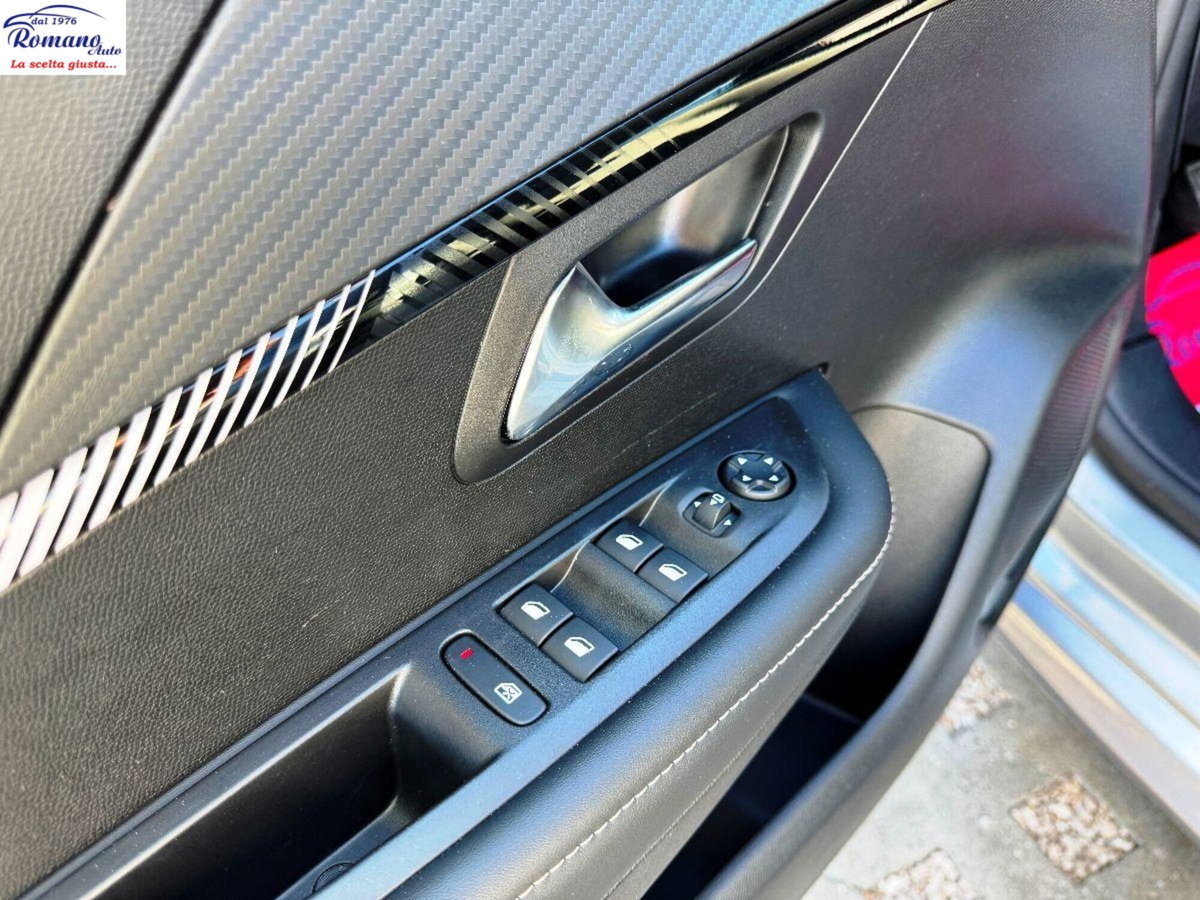 Peugeot 208 PureTech 100 Stop&Start 5 porte Allure (12)
