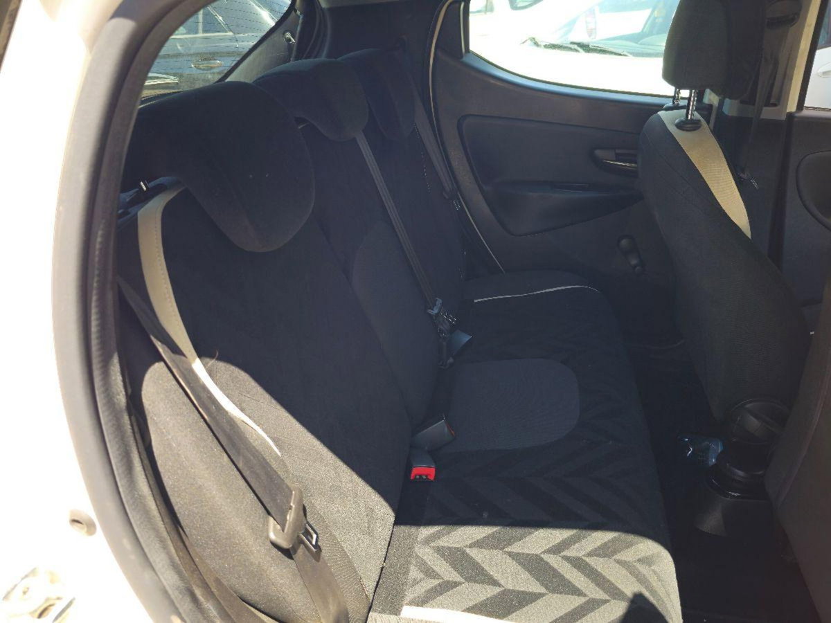 Lancia Ypsilon 1.3 MJT 16V 95 CV 5 porte S&S Platinum (11)