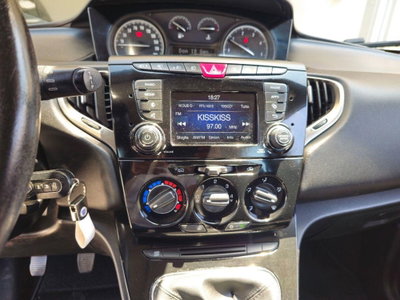 Lancia Ypsilon 1.3 MJT 16V 95 CV 5 porte S&S Platinum (20)