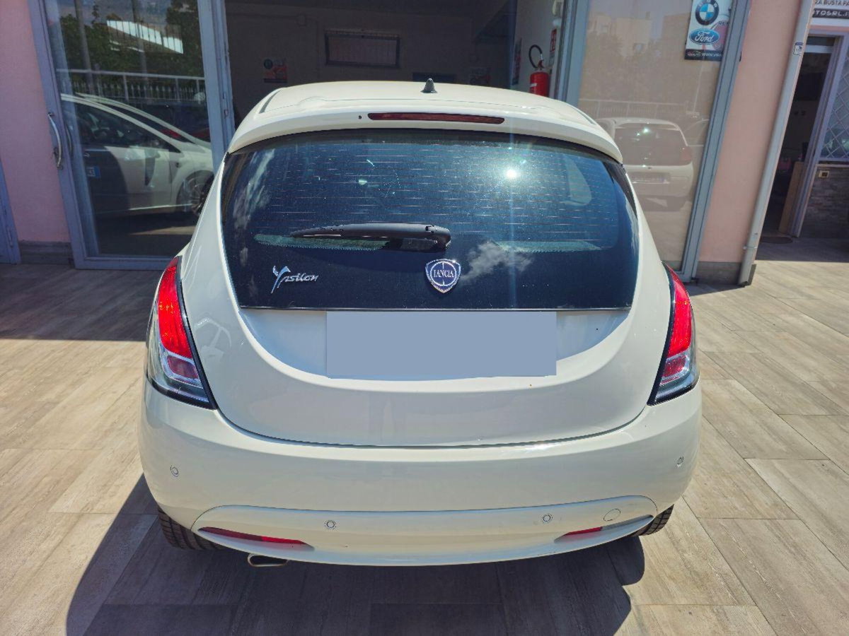 Lancia Ypsilon 1.3 MJT 16V 95 CV 5 porte S&S Platinum (6)