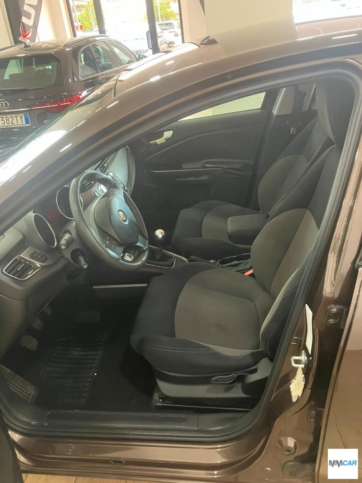 Alfa Romeo Giulietta 1.6 JTDm-2 Giulietta (10)