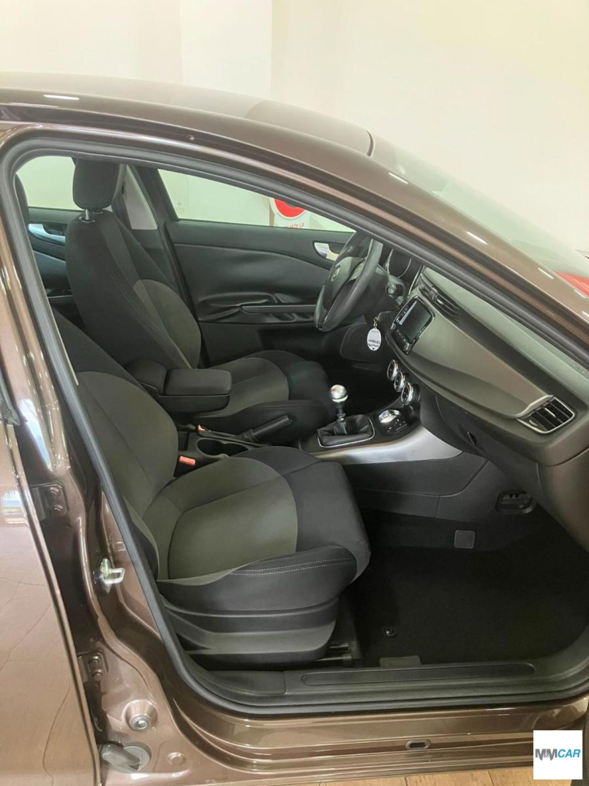 Alfa Romeo Giulietta 1.6 JTDm-2 Giulietta (12)