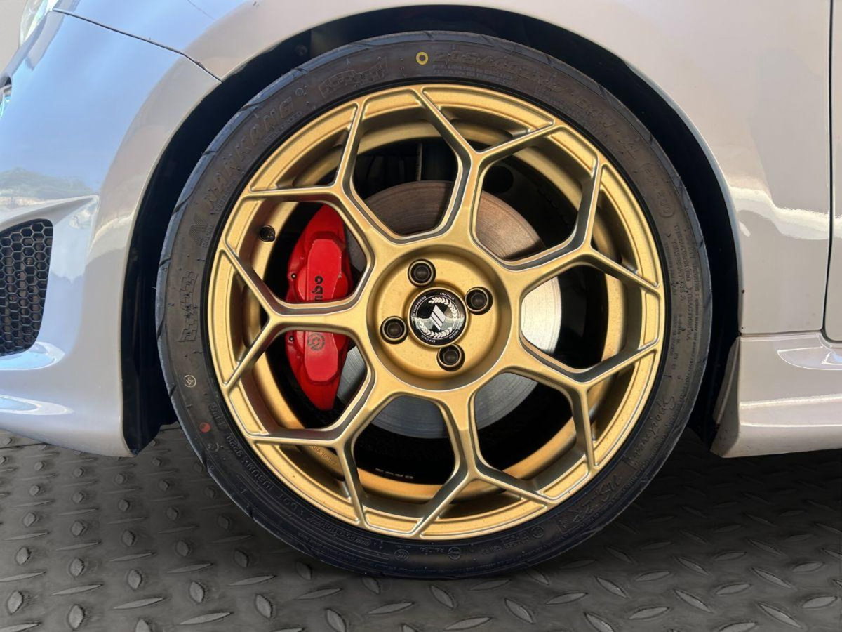 Abarth 595 595 1.4 Turbo T-Jet 145 CV (9)