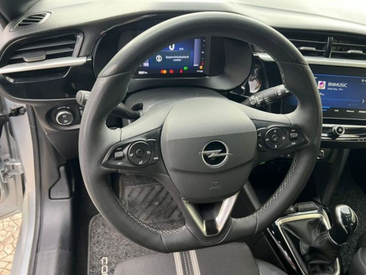 Opel Corsa 1.2 GS s&s 75cv (15)