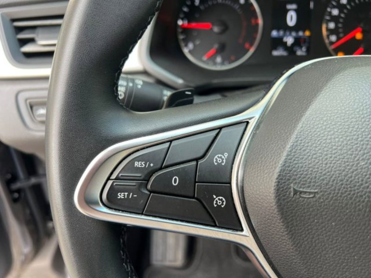 Renault Captur Blue dCi 115 CV EDC Business (12)