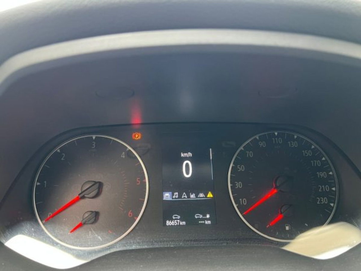 Renault Captur Blue dCi 115 CV EDC Business (14)