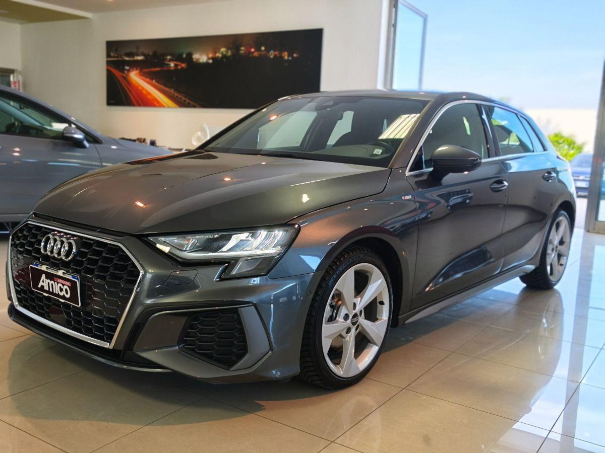 Audi A3 Sportback 30 TDI S line edition (2)