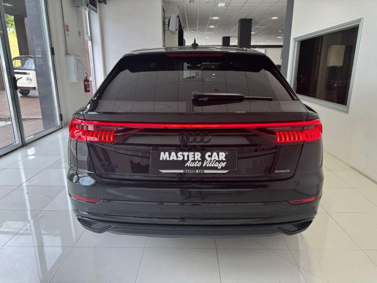 Audi Q8 Q8 55 TFSI e quattro tiptronic (6)