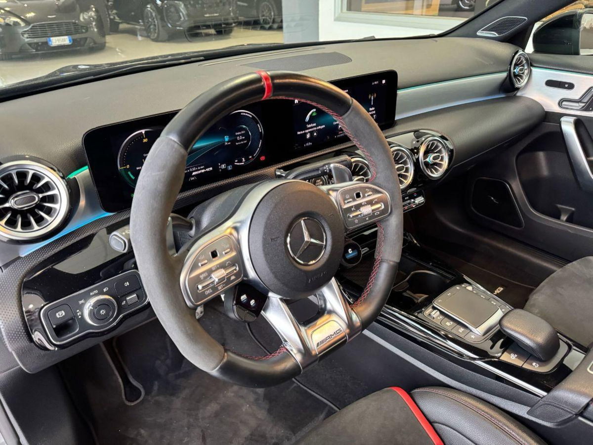 Mercedes-Benz Classe A 45 AMG 4Matic Automatic (13)