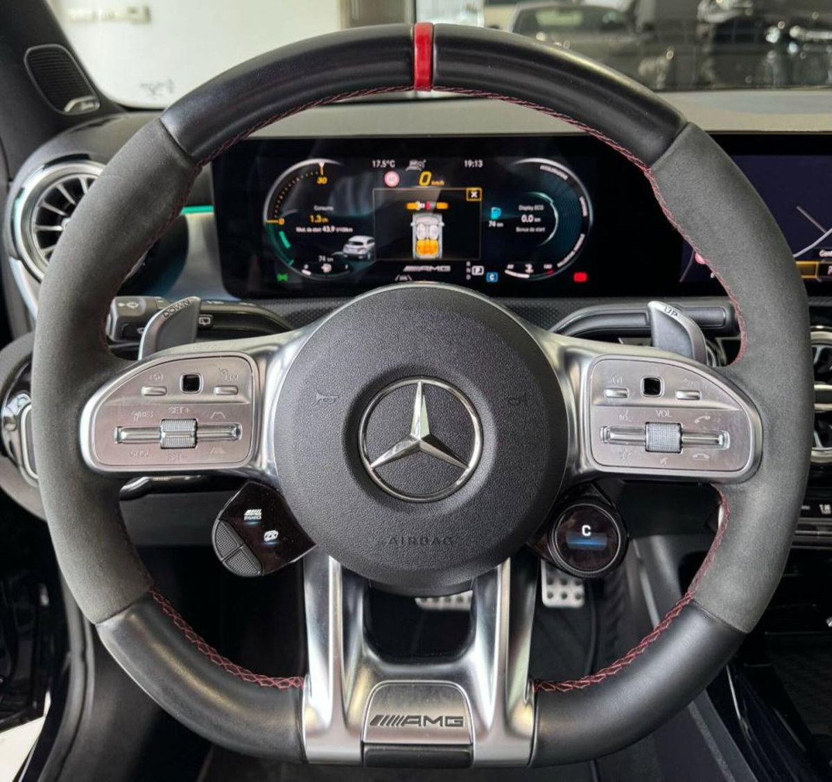 Mercedes-Benz Classe A 45 AMG 4Matic Automatic (16)