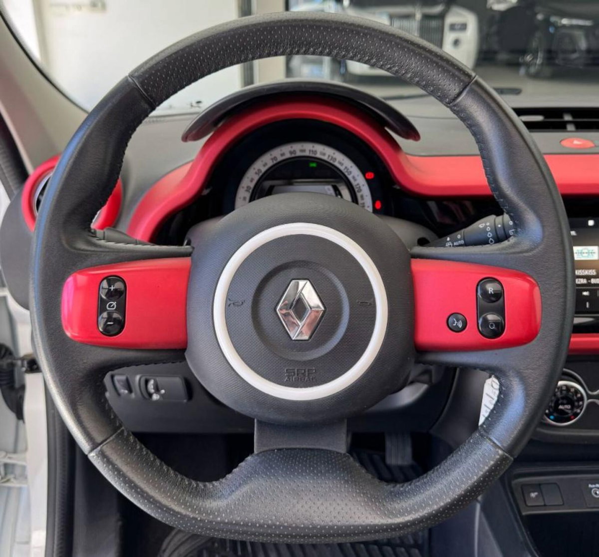 Renault Twingo SCe Life (14)