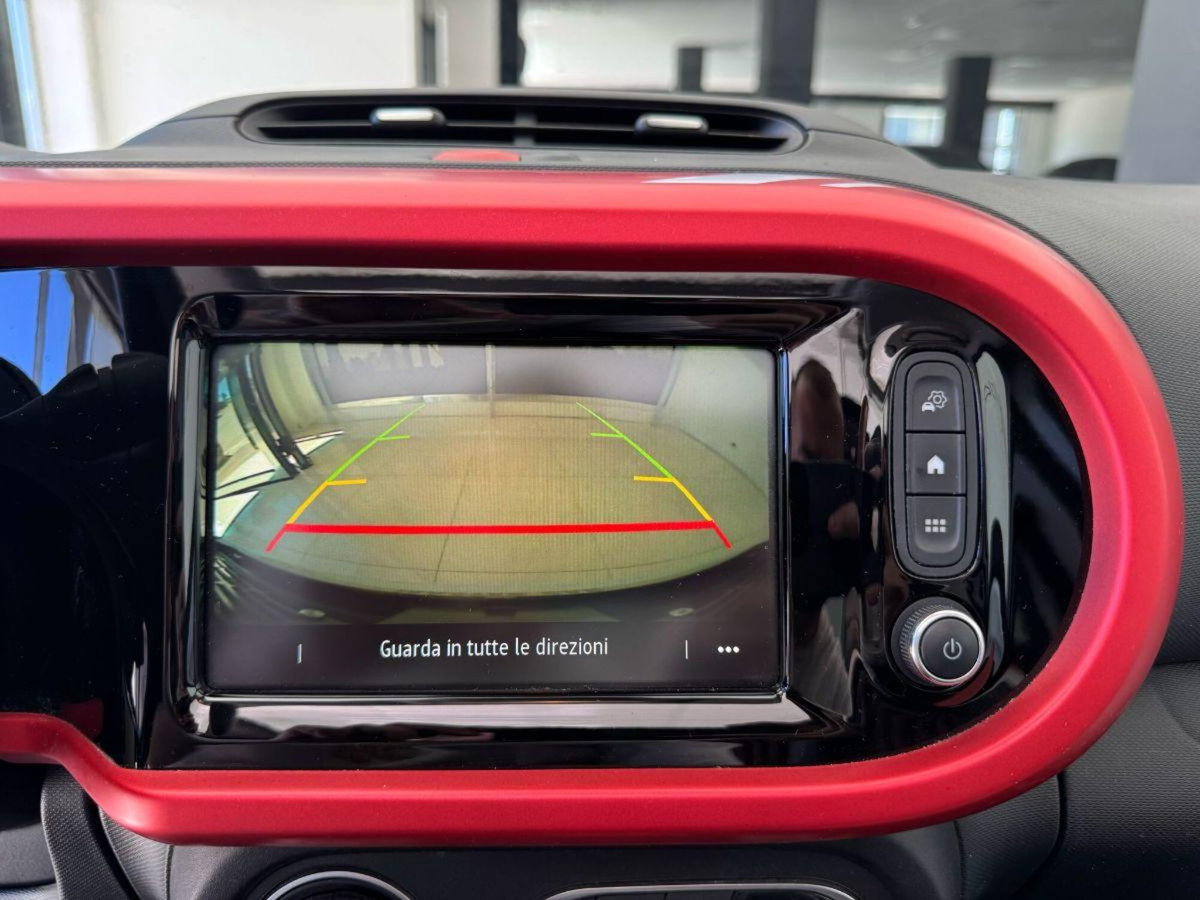 Renault Twingo SCe Life (16)