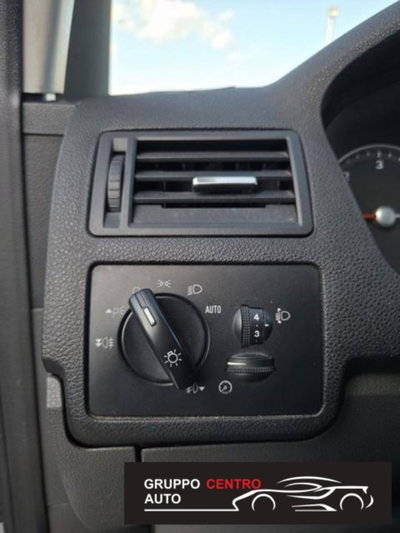 Ford C-Max 1.6 TDCi 90 CV Titanium (14)