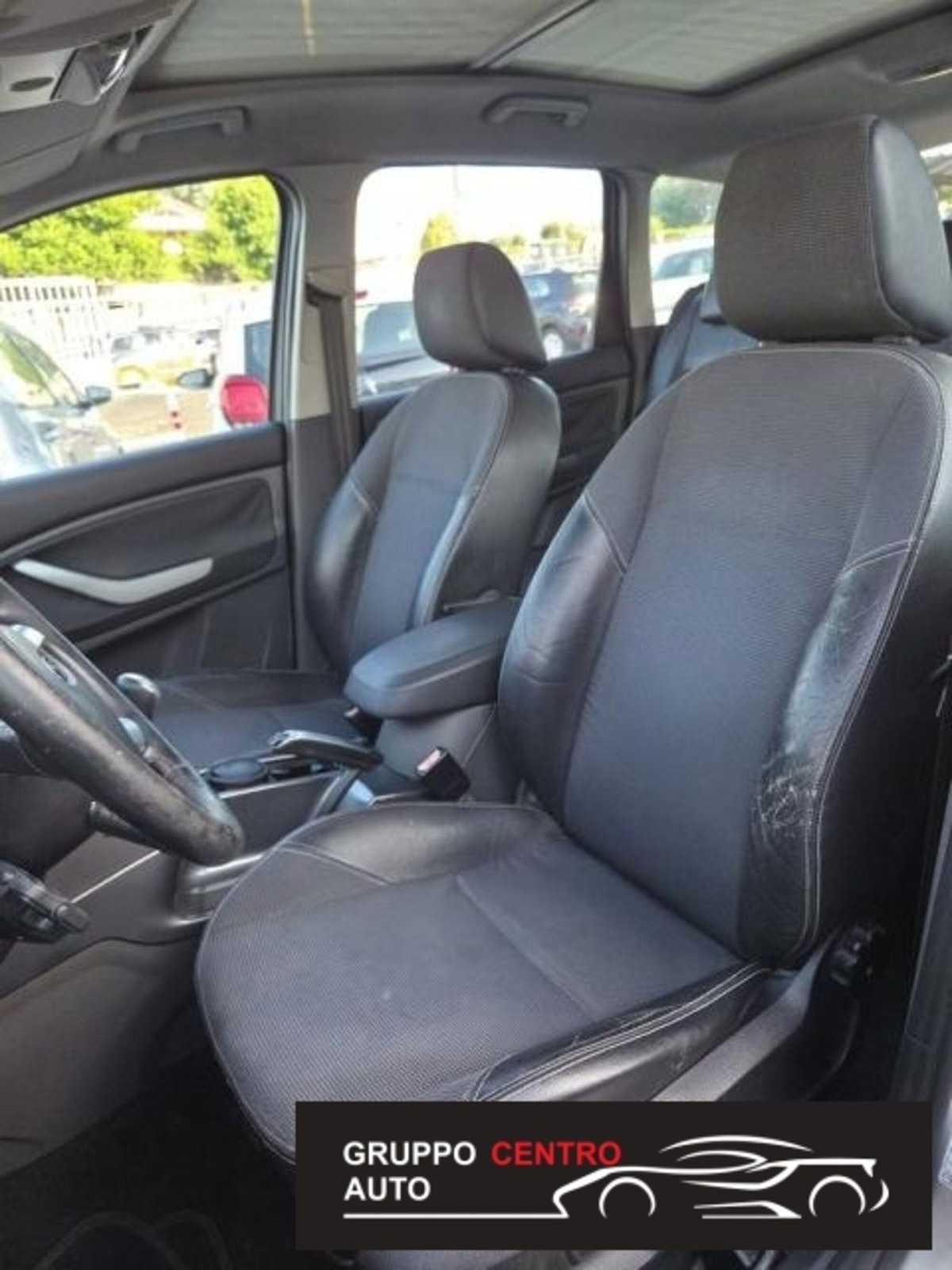 Ford C-Max 1.6 TDCi 90 CV Titanium (15)
