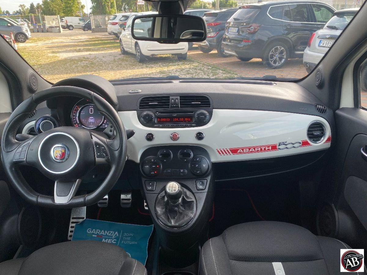 Abarth 500 1.4 Turbo T-Jet Custom (13)