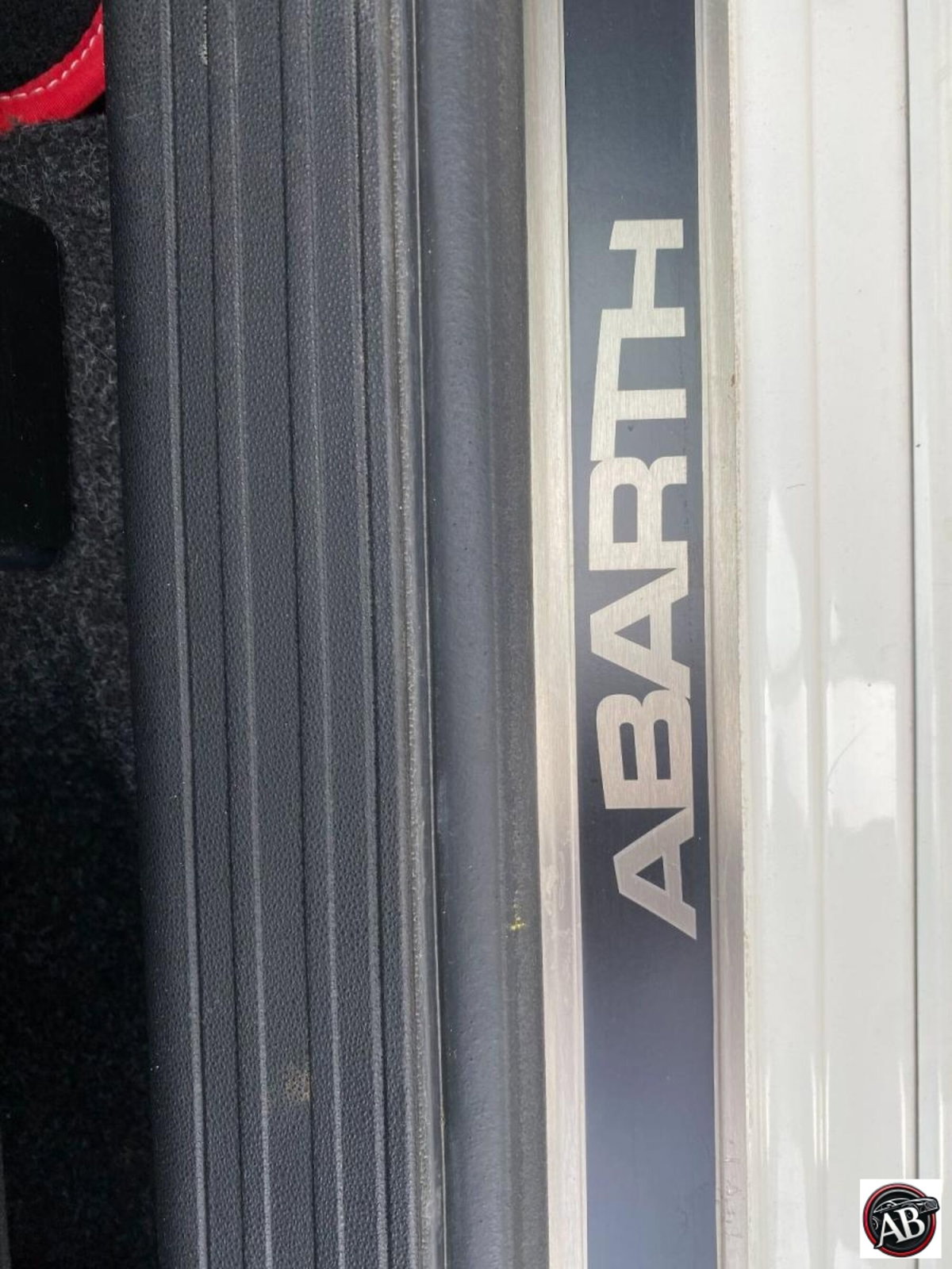 Abarth 500 1.4 Turbo T-Jet Custom (18)