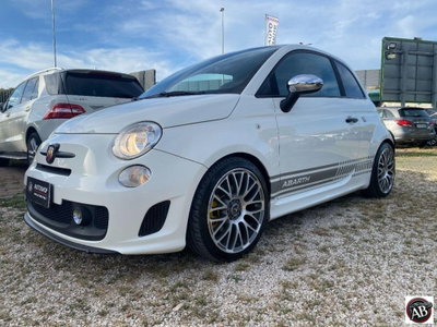 Abarth 500 1.4 Turbo T-Jet Custom (2)