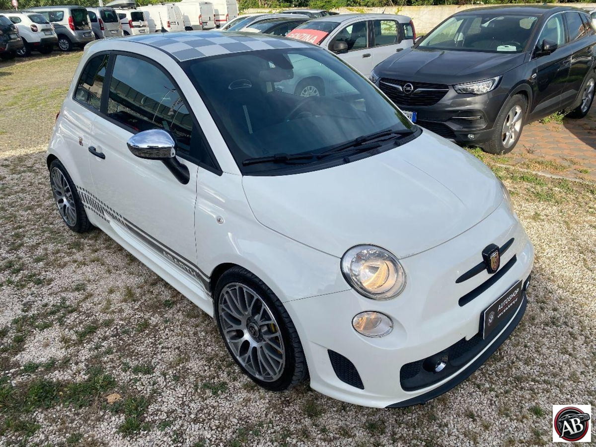 Abarth 500 1.4 Turbo T-Jet Custom (4)