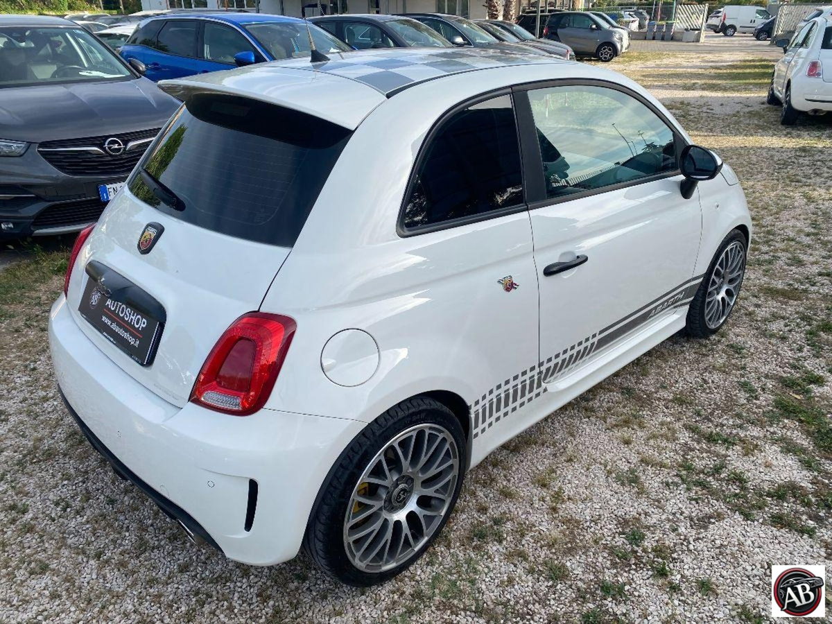 Abarth 500 1.4 Turbo T-Jet Custom (6)