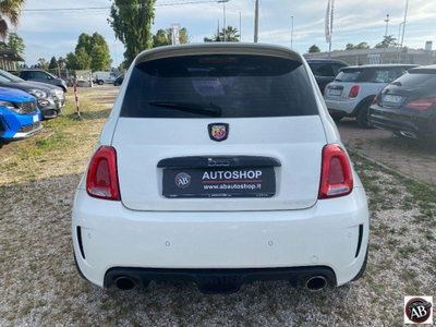 Abarth 500 1.4 Turbo T-Jet Custom (8)
