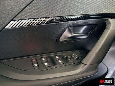 Peugeot 2008 PureTech 100 S&S Allure Pack (13)